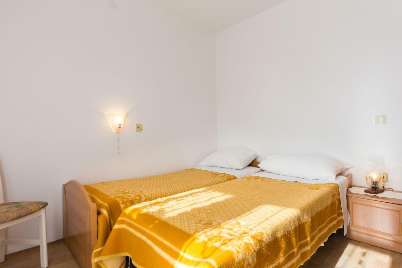 Apartment Pavacic Krk Town Exterior foto