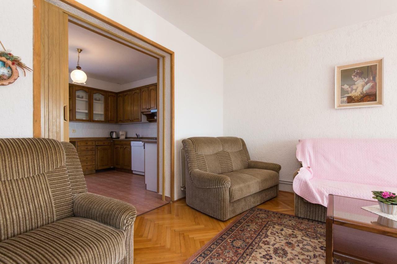 Apartment Pavacic Krk Town Exterior foto